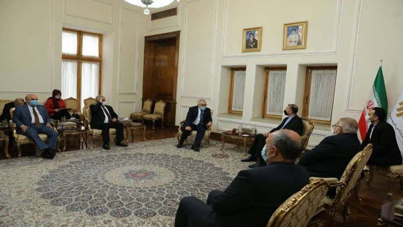 عبد اللهيان يلتقي لافرينتيف في طهران: لتعزيز التعاون الإيراني الروسي خاصة في إعمار سوريا