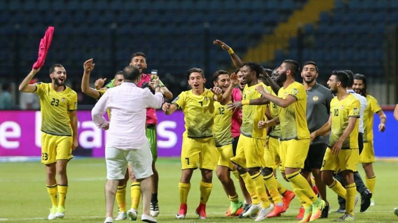 العهد إلى صدارة الدوري اللبناني لكرة القدم بفوزه على الأنصار
