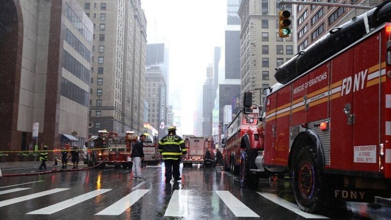 إصابة 5 أشخاص بحريق اندلع وسط نيويورك