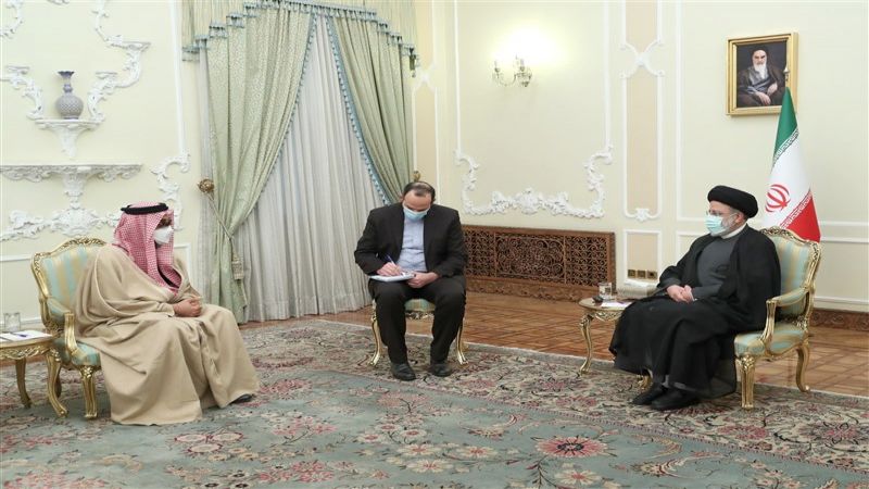 رئيسي يستقبل مستشار الأمن القومي الإماراتي: لتعزيز التعاون بين طهران وأبو ظبي