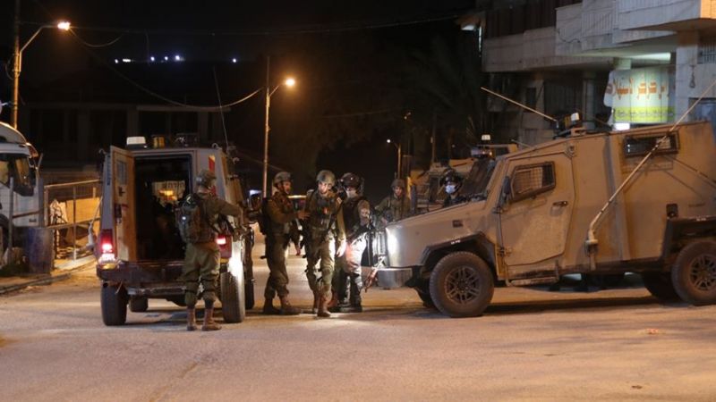رام الله: الاحتلال الاسرائيلي يعتقل 5 قيادات من "حماس"