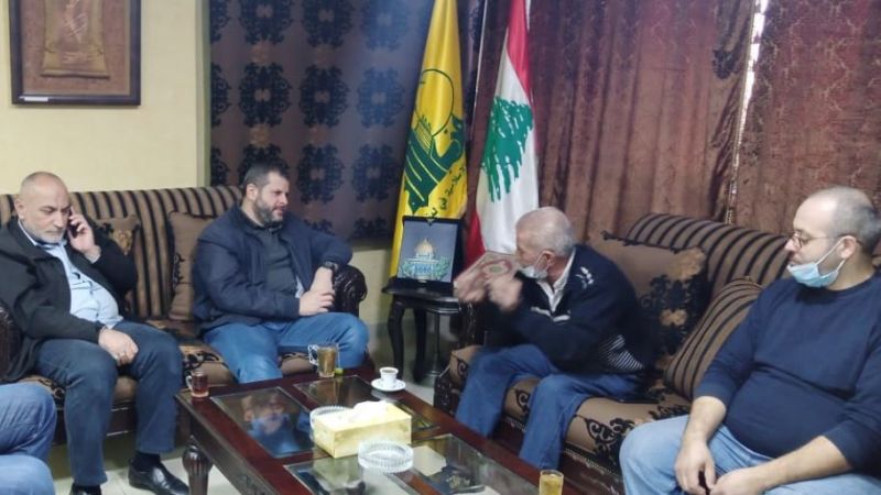 حزب الله عرض مع لجنة مجمع رستم في كفرجرة شؤونا انمائية