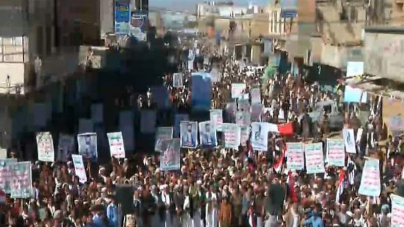 اليمن.. مسيرة جماهيرية حاشدة بمناسبة الذكرى السنوية للشهيد