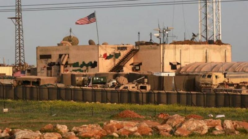 مصدر في التحالف الأميركي في سوريا يتحدث عن تعرض قاعدة التحالف في حقل العمر شرقي دير الزور للاستهداف بـ8 صواريخ