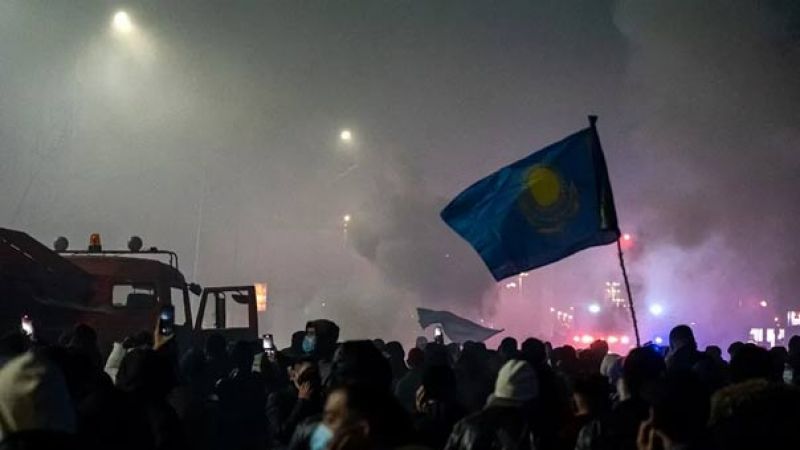  مقتل 8 من القوات الأمنية في احتجاجات كازاخستان