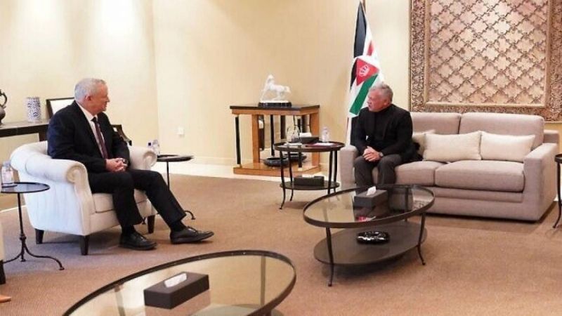 ماذا في اجتماع الملك الأردني ووزير حرب العدو؟
