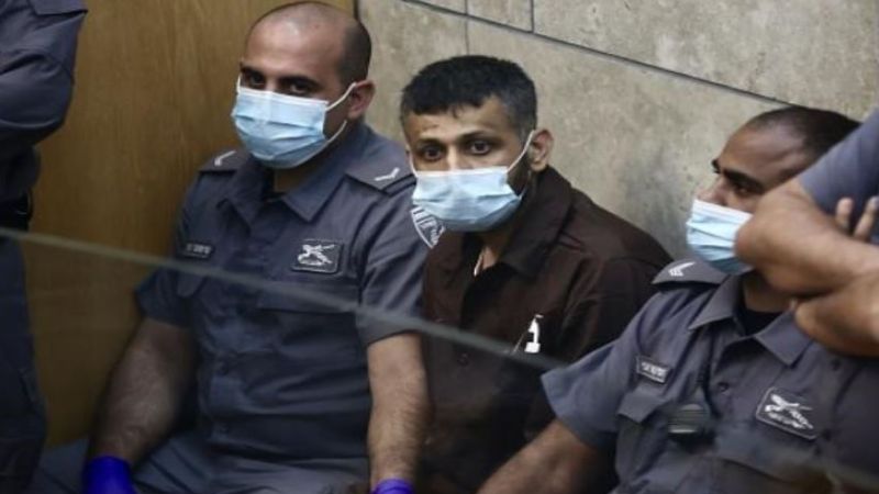 الأسير الفلسطيني محمد العارضة يعلق إضرابه المفتوح عن الطعام
