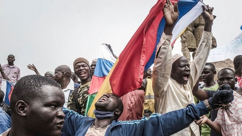 انقلاب بوركينا فاسو والمطالبة بروسيا كبديل عن فرنسا