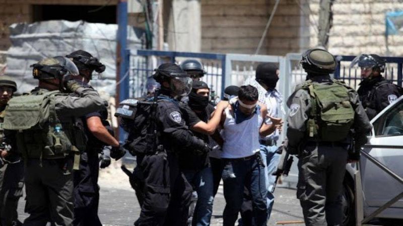 فلسطين المحتلة..مداهمات واعتقالات في الضفة تطال 12 مواطنًا&nbsp;