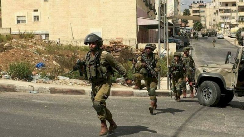 مواجهات بين الفلسطينيين وقوات العدو في مخيم نور شمس بطولكرم