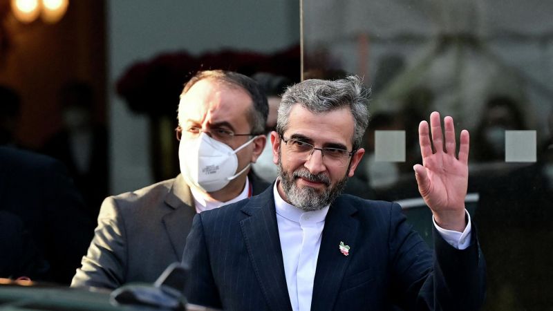 كبير المفاوضين الإيرانيين يصل الدوحة لاستئناف المفاوضات النووية