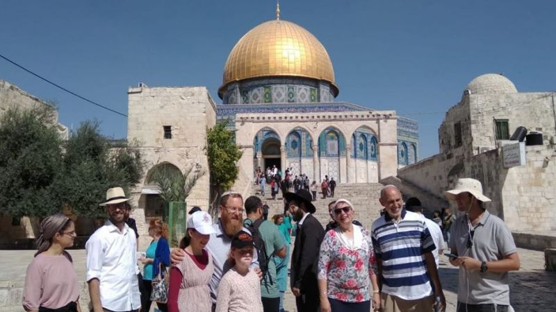 فلسطين المحتلة: عشرات المستوطنين يقتحمون ساحات المسجد الأقصى