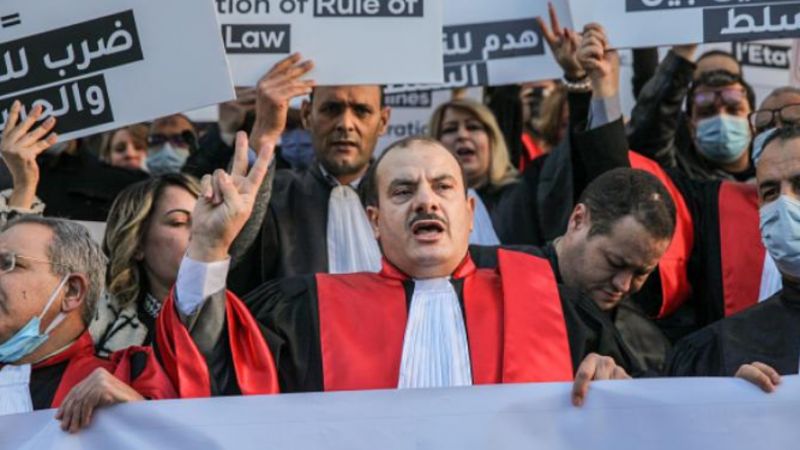  تونس.. القضاة يواصلون إضرابهم عن الطعام 