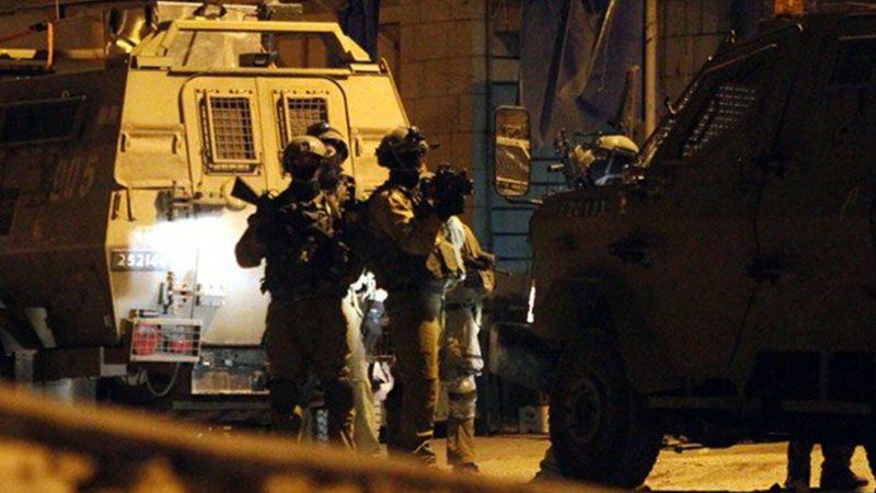قوات الاحتلال تشن حملة اعتقالات تطال 42 فلسطينيًا غالبيتهم من المحررين