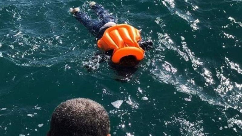 بدء نقل جثامين بعض ضحايا غرق المركب قبالة طرطوس إلى معبر العريضة الحدودي مع لبنان