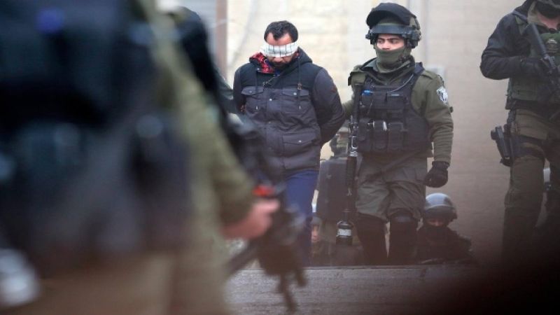 فلسطين المحتلة: قوات الاحتلال تشن حملة اعتقالات في الضفة الغربية وضواحي القدس
