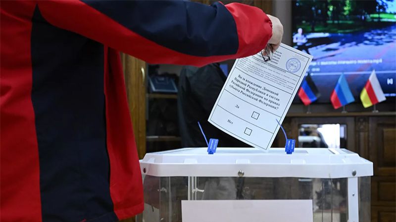الاستفتاء في جمهوريتي دونيتسك ولوغانسك يشارف على الانتهاء بنسبة مشاركة بلغت أكثر من 60 بالمائة