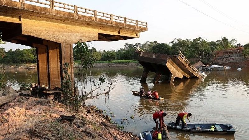 3 قتلى و14 جريحاً و15 مفقوداً في انهيار جسر في البرازيل