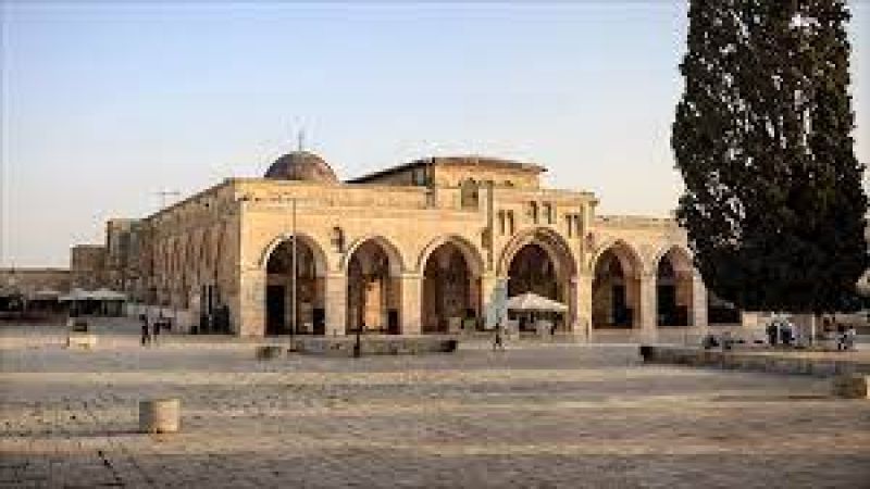 بالفيديو: قوات الاحتلال تقتحم المصلى القبلي بالمسجد الأقصى المبارك لتأمين اقتحامات المستوطنين
