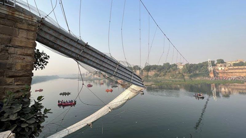 الهند: مقتل ما لا يقل عن 132 شخصًا عقب انهيار جسر&nbsp;