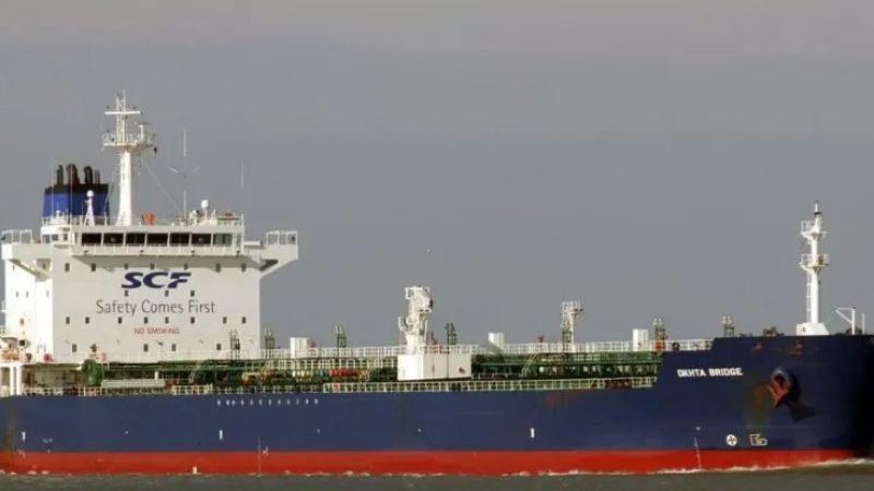 شركة النفط اليمنية: العدوان السعودي يحتجز سفينة البنزين "رد روبي" بالرغم من تفتيشها