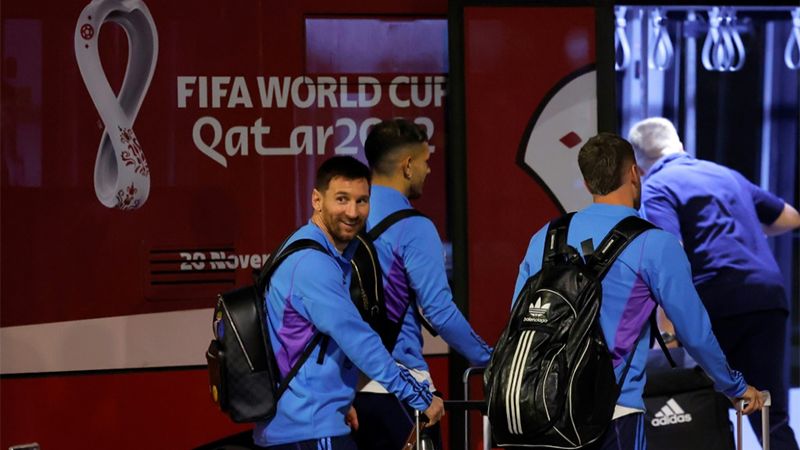 المنتخب الأرجنتيني يصل إلى قطر
