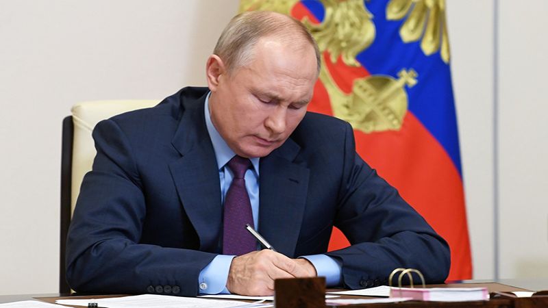 روسيا: بوتين يوقع على قانون يفرض حظرا شاملا على الدعاية للشاذين جنسيًا
