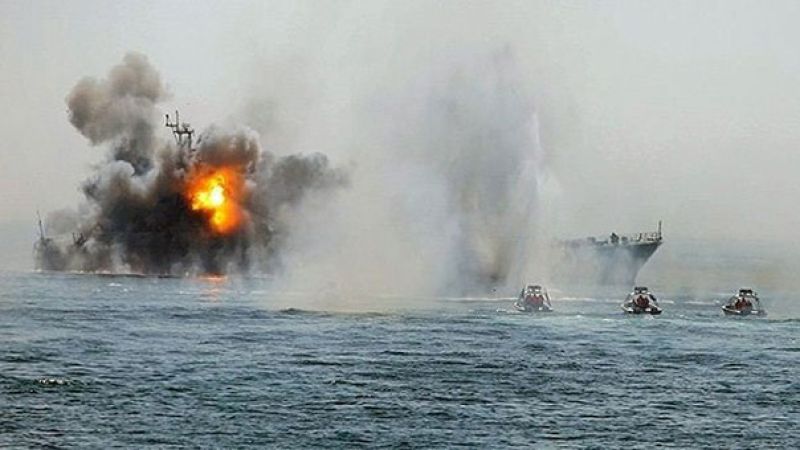 الحرس الثوري يجري مناورات في الخليج بنجاح