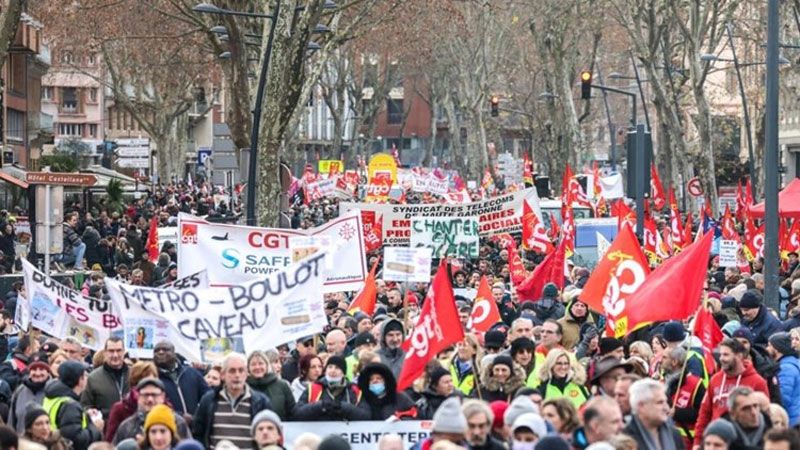 الاحتجاجات مستمرة في فرنسا ضد مشروع ماكرون لتغيير نظام التقاعد