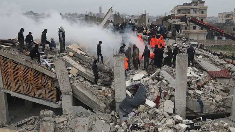 أردوغان: ارتفاع حصيلة ضحايا الزلازل إلى 8574 قتيلًا و49133 مصابًا 