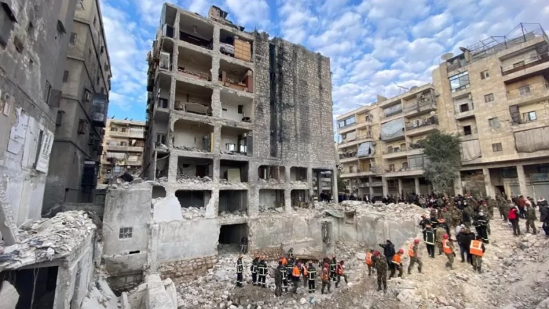 دبلوماسية الزلازل.. هل تحدث صدعًا في قرار الحصار الأميركي لسوريا؟