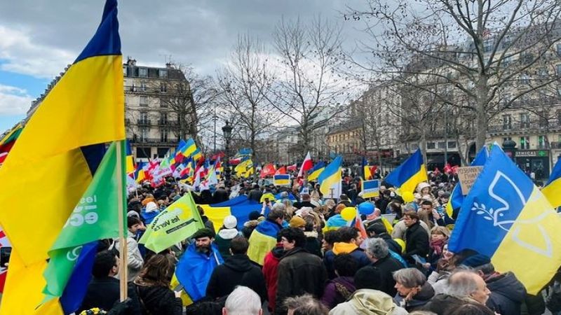 تظاهرات في برلين وباريس تطالب بالتفاوض مع موسكو بدل تسليح أوكرانيا