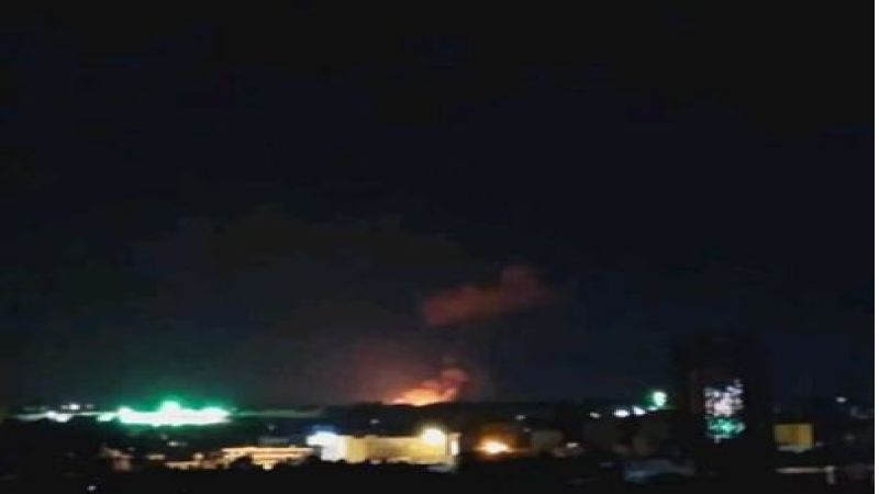 الدفاع السورية: الطائرات المعادية تستهدف مطار حلب الدولي بعدد من الصواريخ وتلحق أضرارًا به