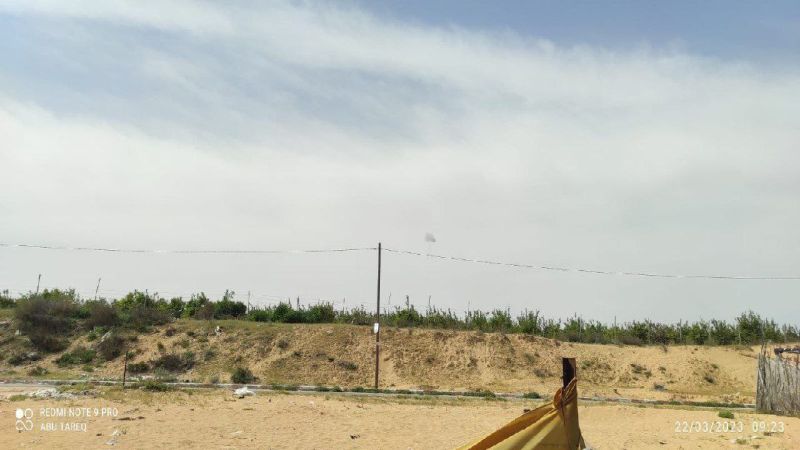 الاحتلال يطلق صاروخين من منظومة القبة الحديدية تجاه طائرة للمقاومة جنوب قطاع غزة