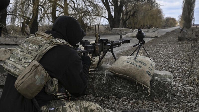 القوات الأوكرانية تعترف بتطويق &quot;أرتيوموفسك&quot; بشكل شبه كامل