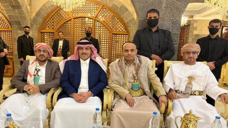 فريقٌ سعوديٌ في صنعاء لعقد لقاءات بشأن الحلّ السياسي وإطلاق الأسرى