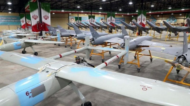 الجيش الإيراني یتزوّد بـ 200 طائرة مسيّرة