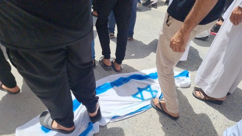 البحرينيون على عهدهم: الموت لـ"اسرائيل"