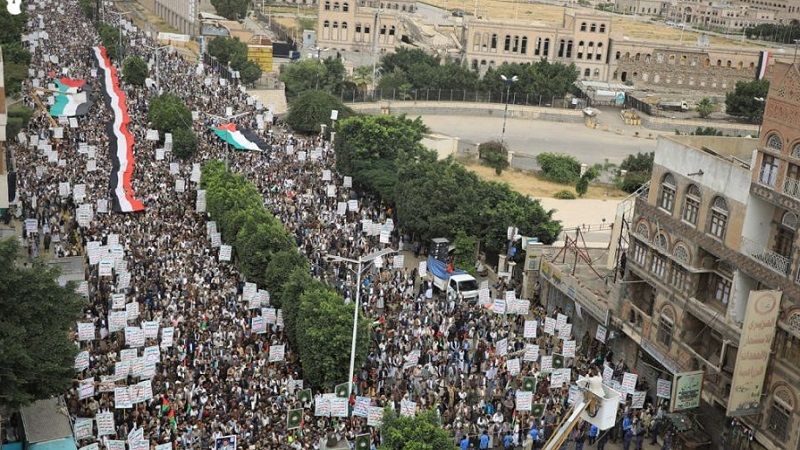 مسيرة حاشدة في صنعاء تنديدًا بالعدوان الصهيوني وتضامنًا مع الشعب الفلسطيني