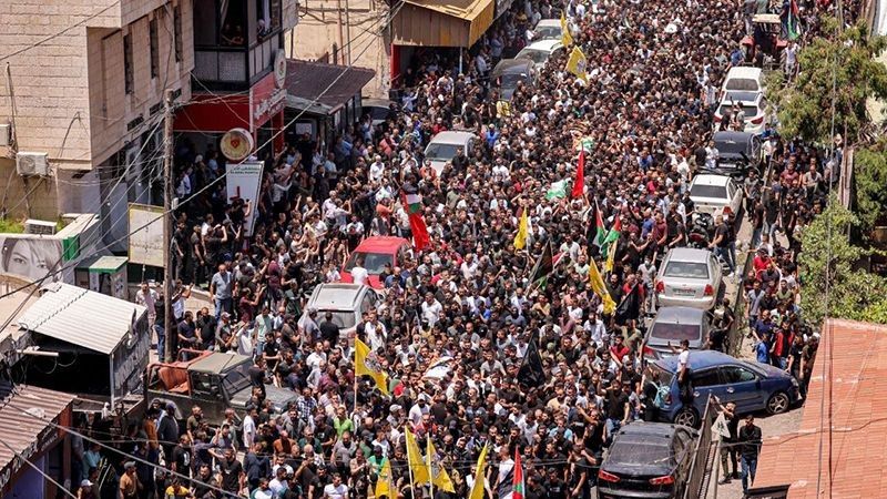 عشرات الآلاف من الفلسطينيين يشيعون شهداء جنين&nbsp;