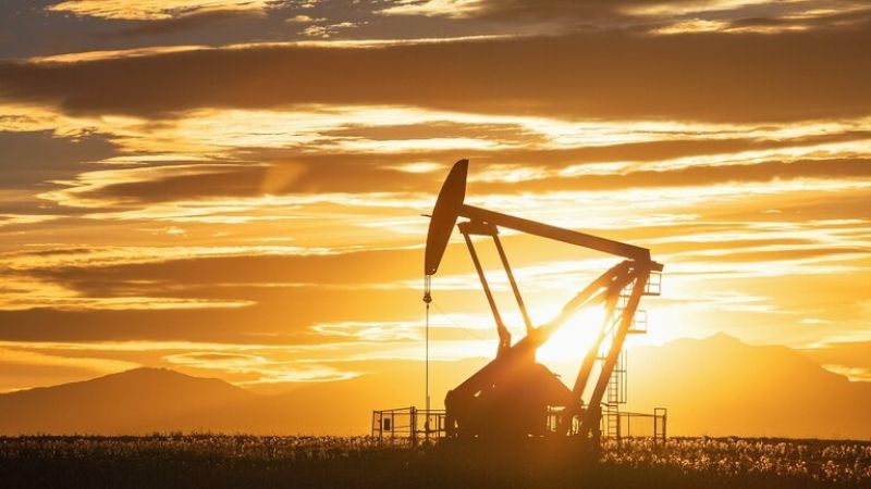 السعودية ترفع سعر بيع النفط للدول الآسيوية في اب