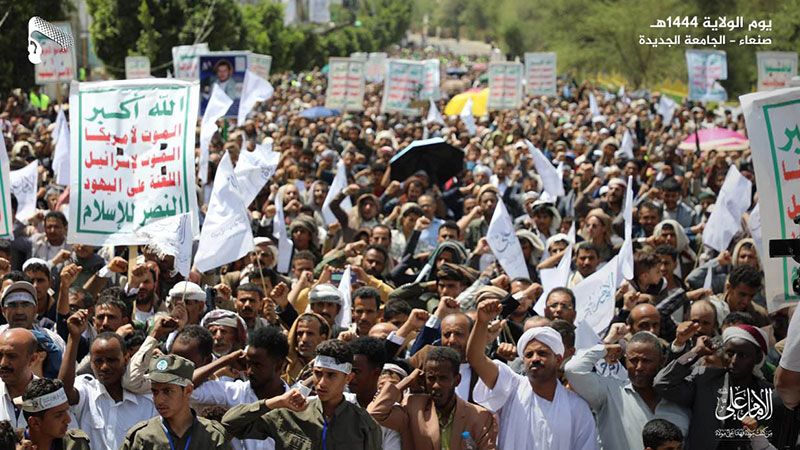 حشود جماهيرية كبيرة في المدن اليمنية ابتهاجًا بيوم ولاية الإمام علي (ع)