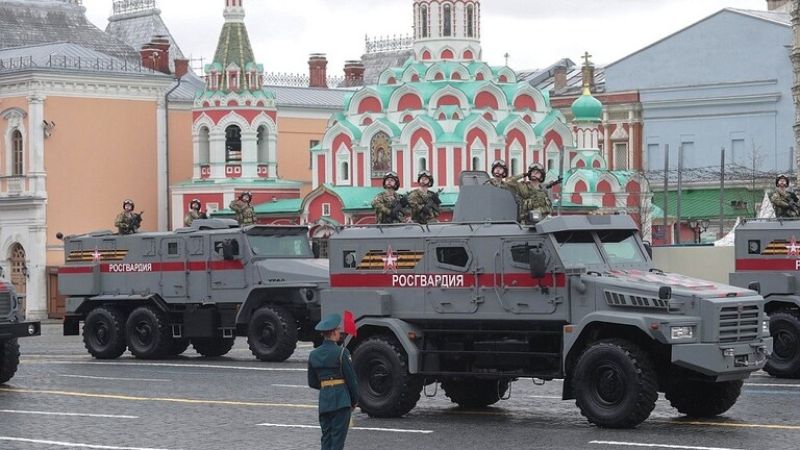 مجلس الدوما يصادق على قانون يتيح للحرس الوطني استخدام المعدات العسكرية الثقيلة