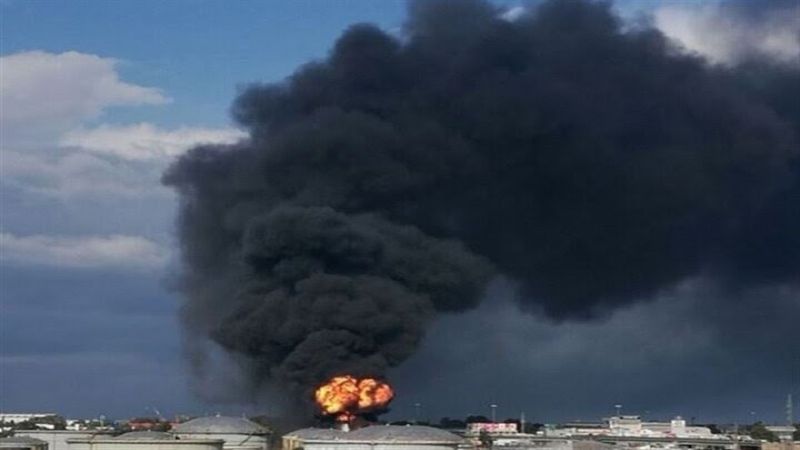 إعلام العدو: حريق وسحابة دخان في منطقة الصناعات العسكرية في "هرتسيليا" وحضور لخبراء المتفجرات والشرطة للتحقيق