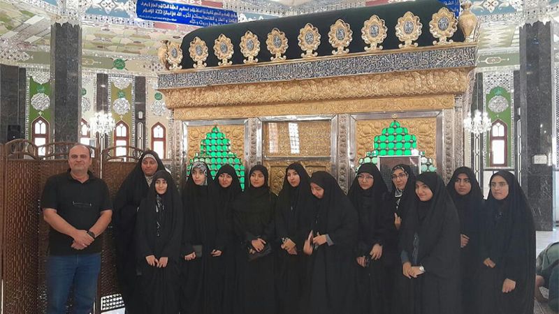 وفد من التعبئة الطلابية النسائية في إيران يزور مقام السيد عباس الموسوي بالنبي شيت