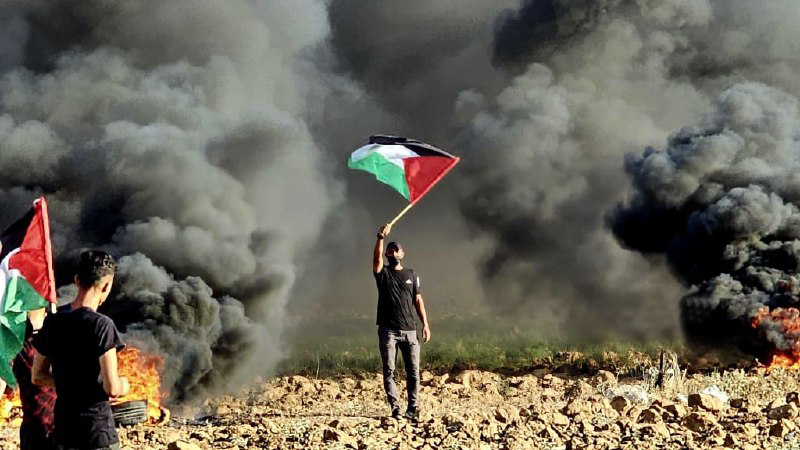 غزة: إصابات إثر قمع الاحتلال متظاهرين قرب السياج الفاصل