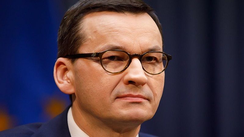 رئيس وزراء بولندا: أوقفنا تزويد أوكرانيا بالمعدات العسكرية لأنها مشغولة بتسليح نفسها