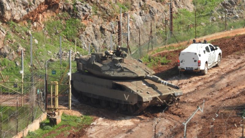 إعلام العدو: استهداف دبابة للجيش الإسرائيلي عند الحدود مع لبنان بصاروخ