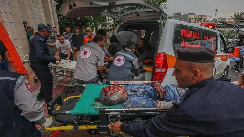 فلسطين المحتلة: نقل الجرحى يتم حملاً إلى الطوارئ ولم يعد هناك من أسرّة والمرضى يجلسون على الأرض