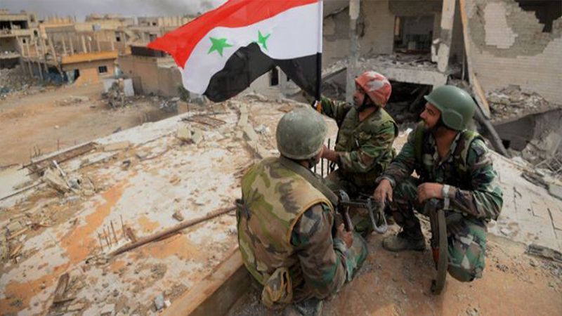 مركز المصالحة الروسي: مقتل جندي سوري برصاص قناصة في إدلب وإصابة 3 آخرين إثر انفجار قنبلة 